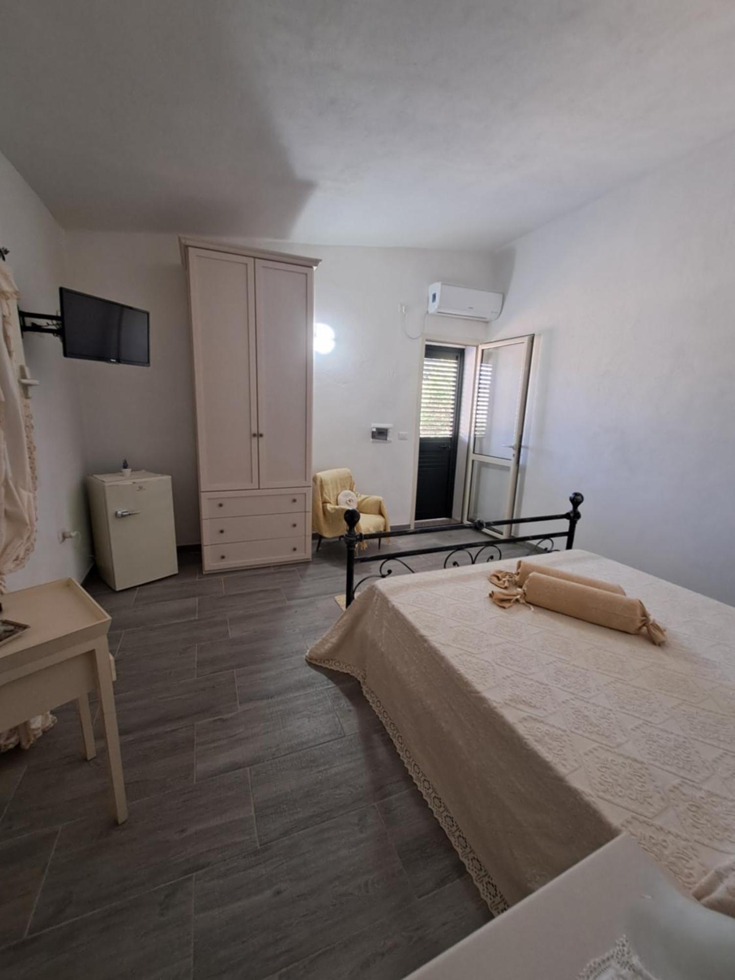 B&B Li Salcuneddi أغلينتو المظهر الخارجي الصورة